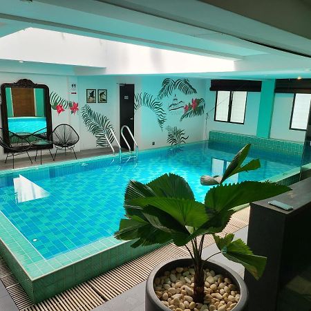 The Boutique Residence Hotel Джорджтаун Экстерьер фото
