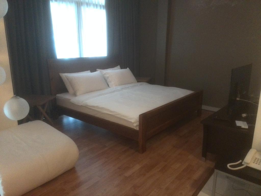 The Boutique Residence Hotel Джорджтаун Номер фото